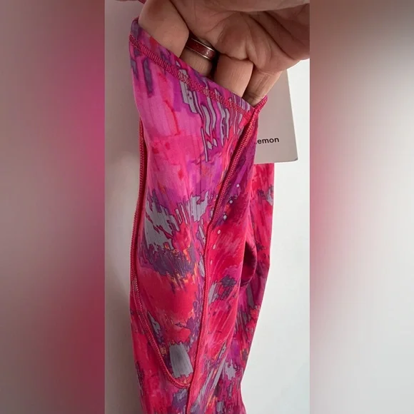 Lululemon NWT Women’s Fast And Free HR Tight 25” Pockets. Pow Pink Multi. Size 2 - Picture 8 of 16